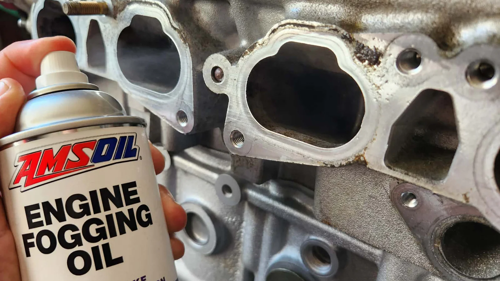 AMSOIL Engine Fogging Oil for protecting engine parts during storage